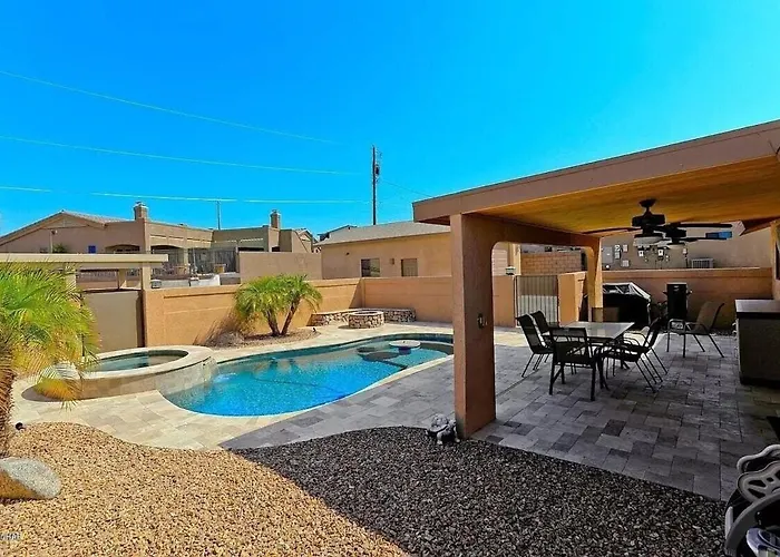 Havarelaxing Pool 7mintobridge Vakantiehuis *